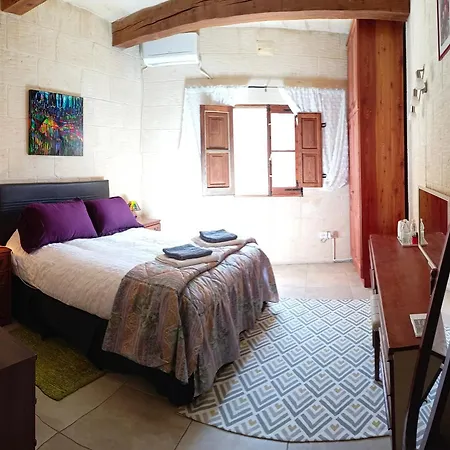 Arthome - Guest * Gharb (Gozo)