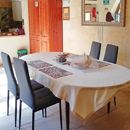 Arthome - Guest Għarb